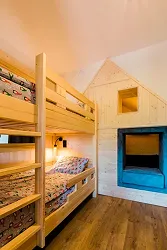 Viešbučio baseinas Zalesie Mazūrijoje – poilsio ir plaukimo zona